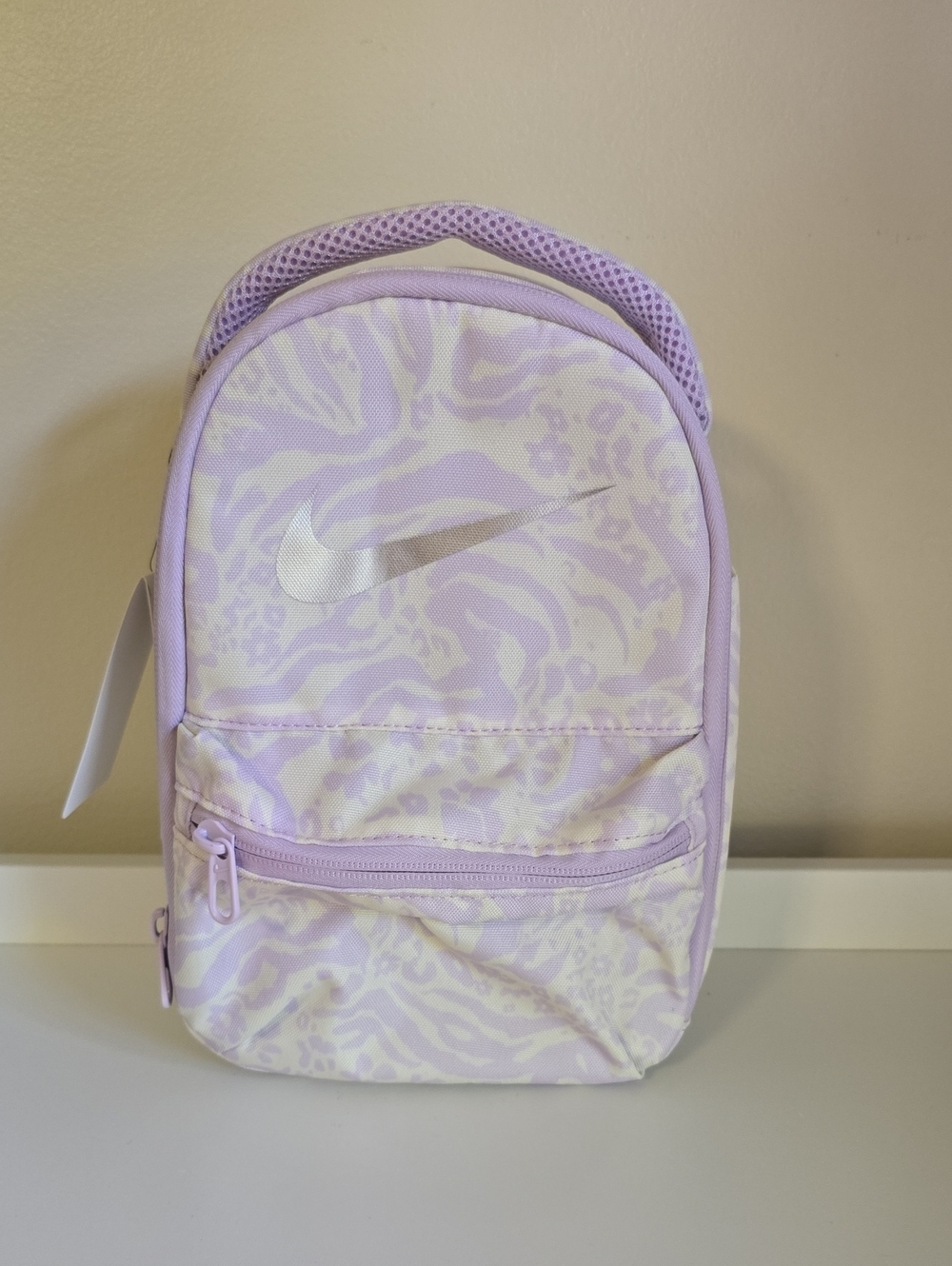 NWT Nike Kids Lavender Insulated Lunch Bag with Silver Swoosh